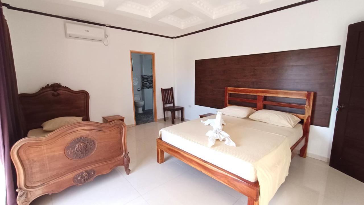 Verano Guesthouse 塔比拉兰 外观 照片