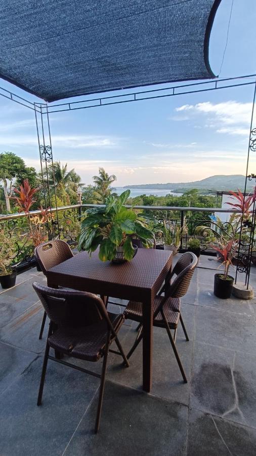 Verano Guesthouse 塔比拉兰 外观 照片